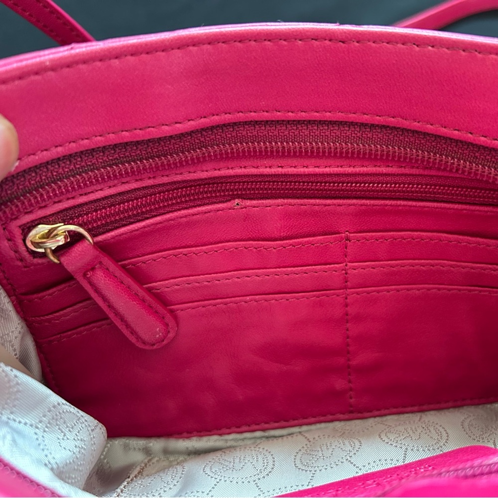 Michael Kors pink B1203 shoulder bag. - Picture 12 of 14